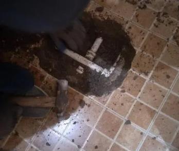 巴林右卫生间漏水维修公司为您分享下卫生间渗水如何处理及注意事项