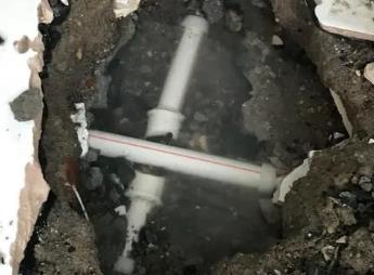 巴林右阳台漏水维修公司为您分享楼上楼下漏水怎么处理
